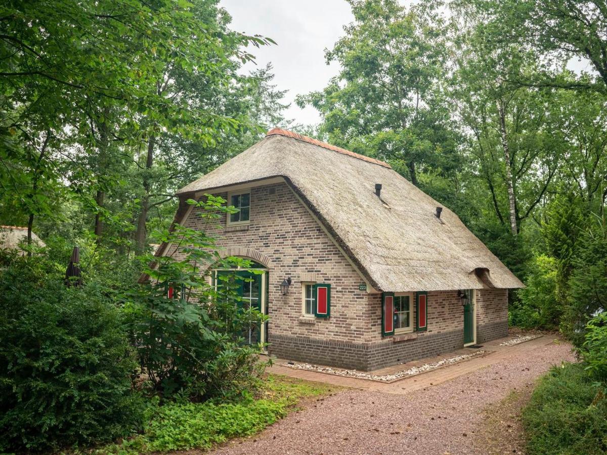 Hotel Landal Het Land Van Bartje Ees Exterior foto
